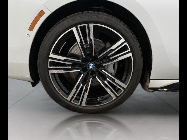 2023 BMW i7 xDrive60 Sedan